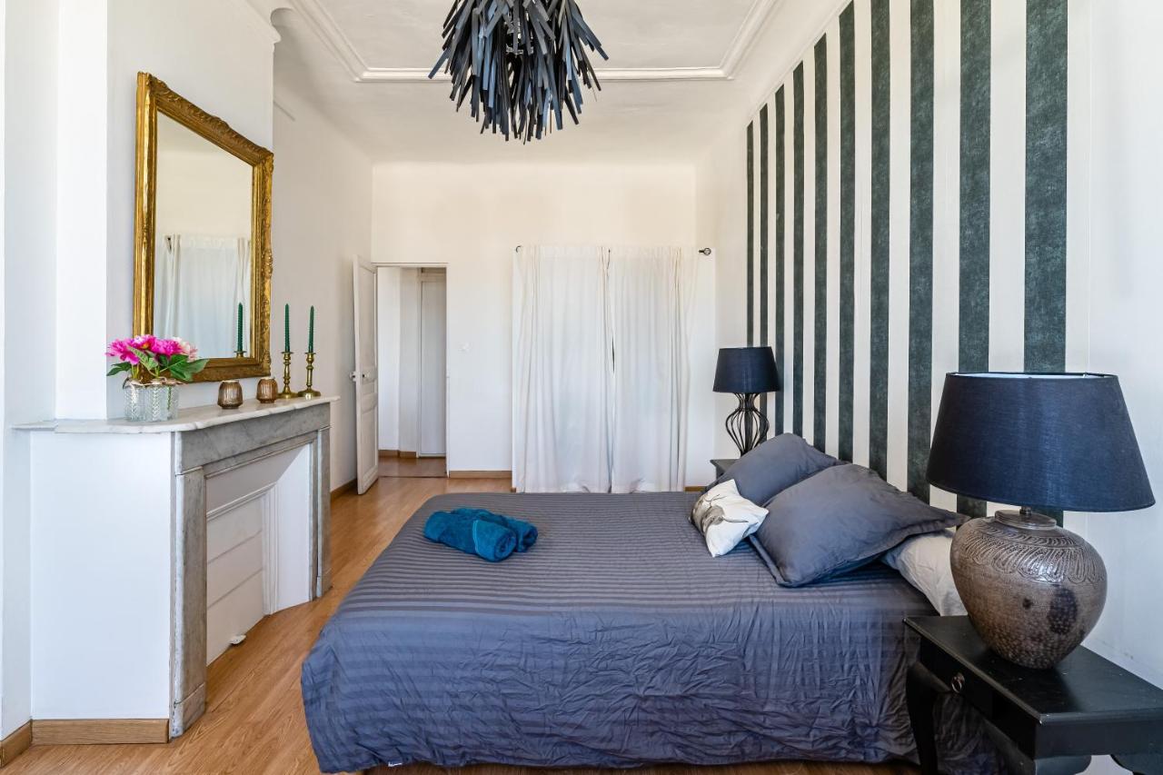 T2 Vue Mer Au Pied De La Major Marseille Kültér fotó
